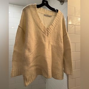 Zara oversized knit sweater. White